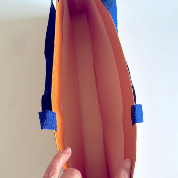 Authentic LOUIS VUITTON Rectangular Shopping Gift Bag, Orange, Fabric Handle - Picture 5 of 5